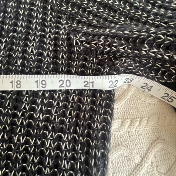 TopShop Knit Black Short Sleeve Sweater Women’s Size US 10 - Picture 14 of 14